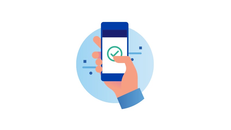 Gambar tangan memegang seluler dengan logo tanda centang dalam lingkaran mewakili inovasi protokol pembayaran aman dengan Visa secure